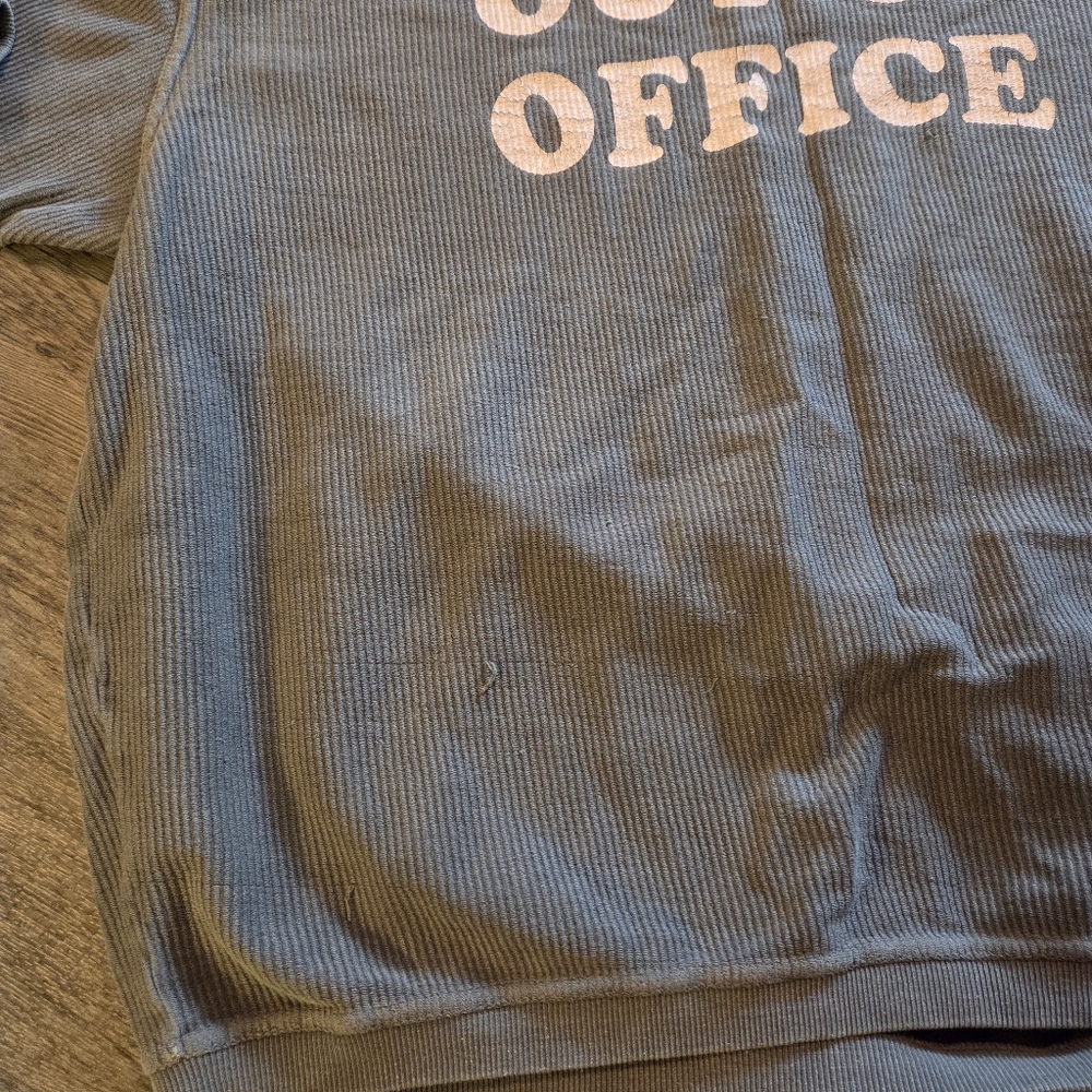 'OUT OF OFFICE' Ribbed Sweatshirt - Picture 8 of 9